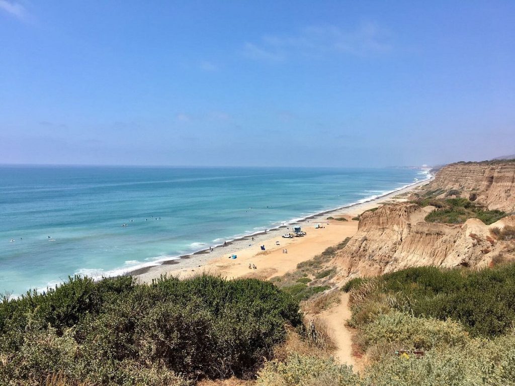 mejores playas nudistas en california: Playa Estatal de San Onofre 