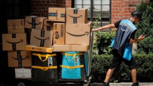trabajar en Amazon entregando paquetes